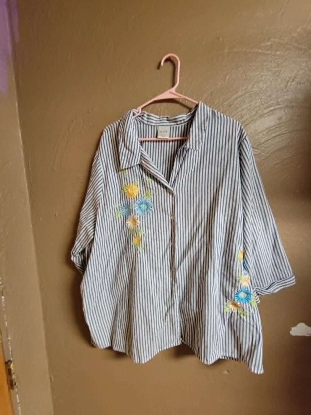 Blair Shirt  Womens Sz 3XL Gray White Striped 3/4 Sleeve Embroidered #132